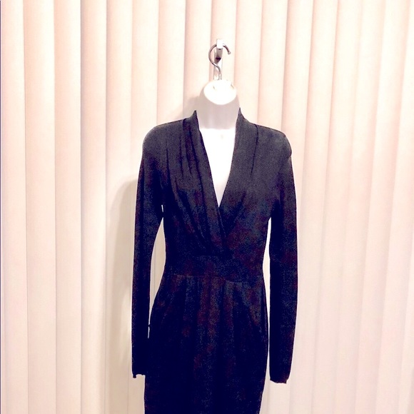 BCBGMaxAzria Dresses & Skirts - BCBG MaxAzria knit dress long sleeve
